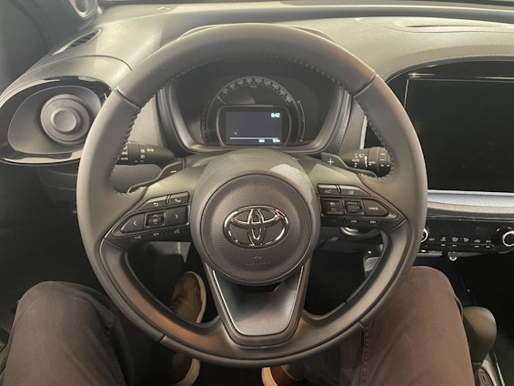 Vehicle image 11 Vehicle image 11