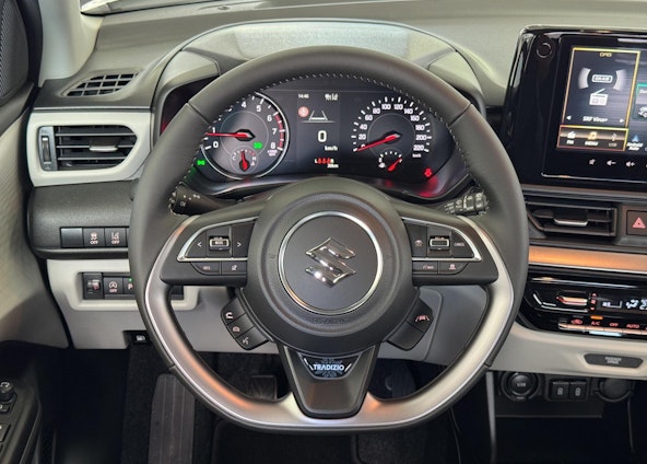 Vehicle image 13 Vehicle image 13