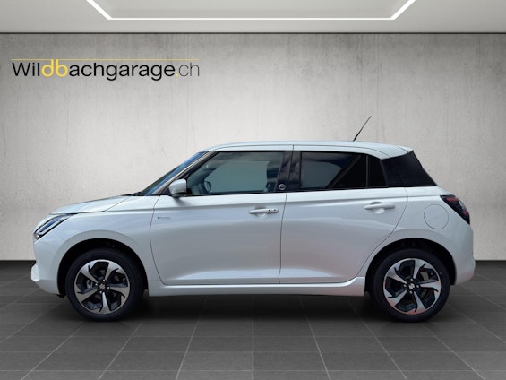 Vehicle image 17 Vehicle image 17