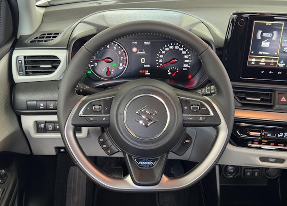 Vehicle image 29 Vehicle image 29