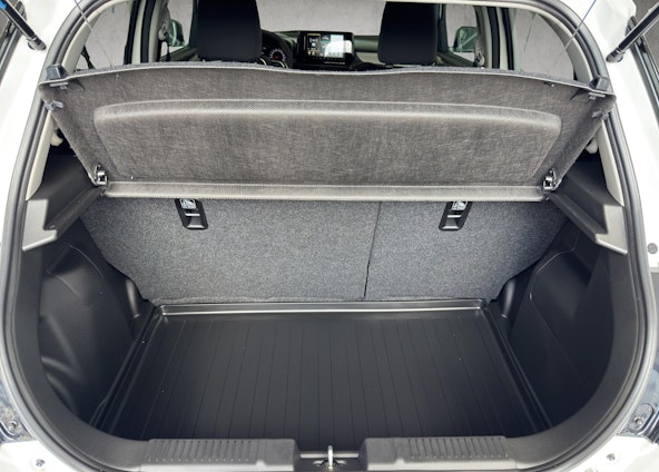 Vehicle image 8 Vehicle image 8