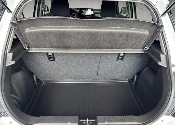 Vehicle image 24 Vehicle image 24