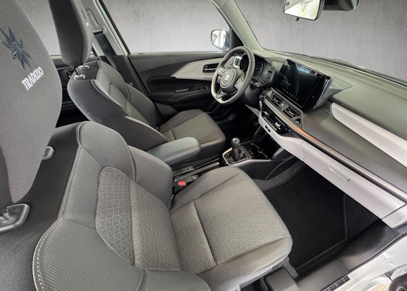 Vehicle image 25 Vehicle image 25