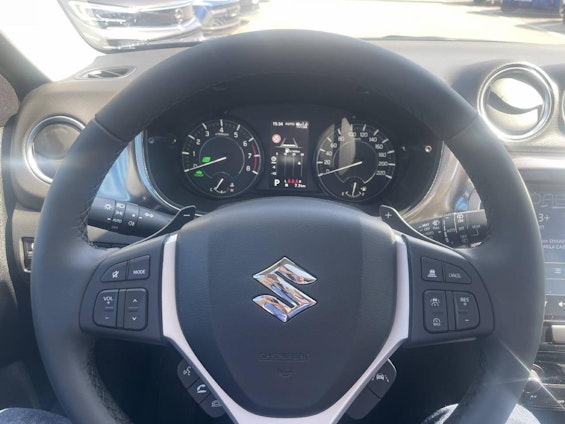 Vehicle image 10 Vehicle image 10