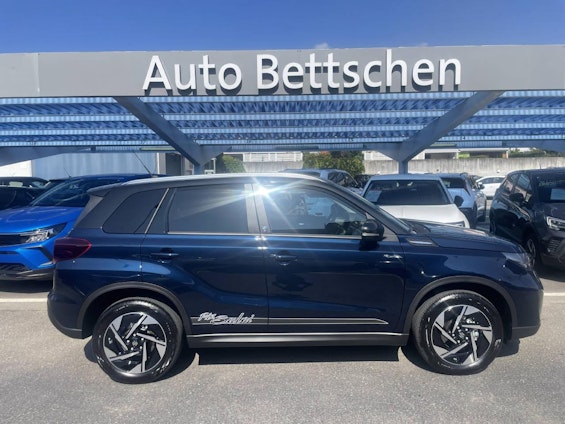 Vehicle image 3 Vehicle image 3