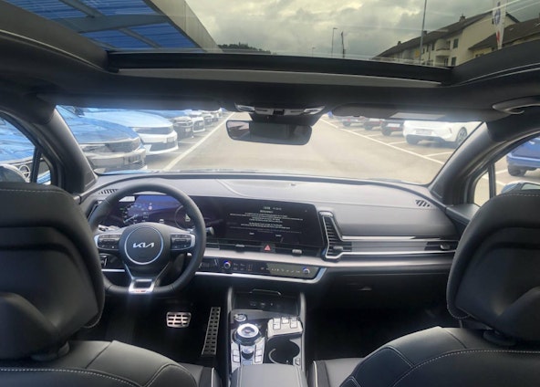 Vehicle image 4 Vehicle image 4