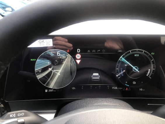 Vehicle image 9 Vehicle image 9