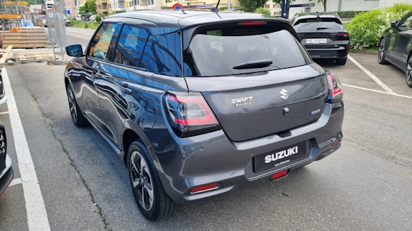 Vehicle image 5 Vehicle image 5