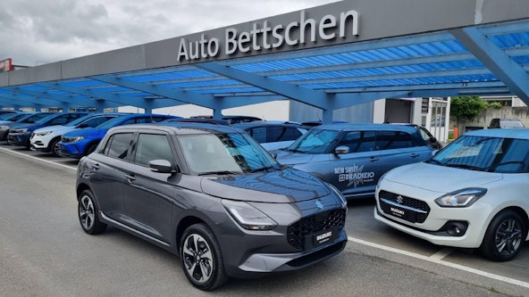 First vehicle image First vehicle image