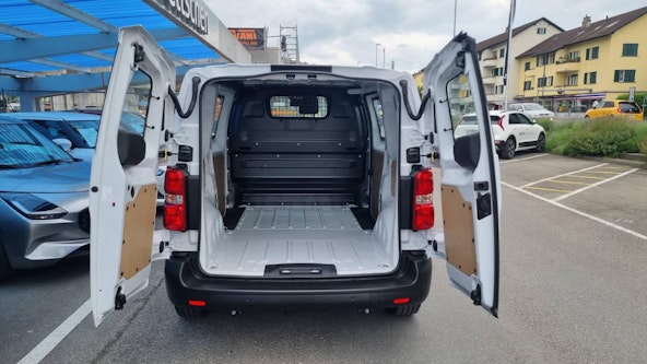 Vehicle image 7 Vehicle image 7