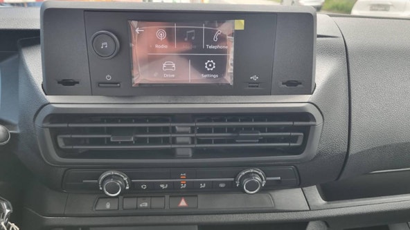 Vehicle image 11 Vehicle image 11