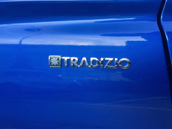 Vehicle image 9 Vehicle image 9