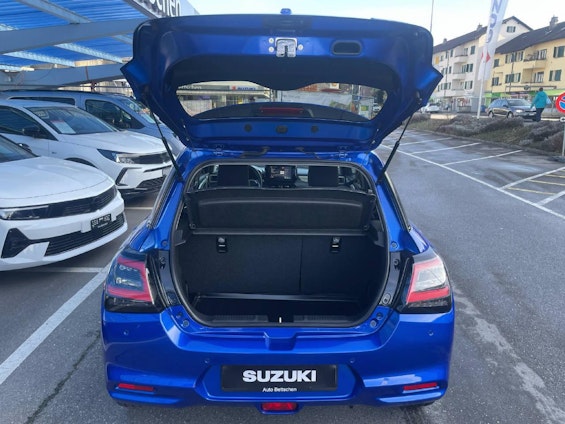 Vehicle image 5 Vehicle image 5