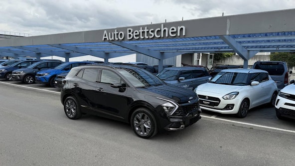 First vehicle image