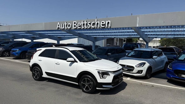 First vehicle image
