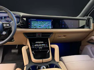 PORSCHE Cayenne E-Hybrid