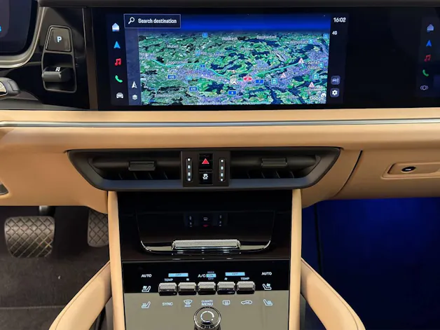 PORSCHE Cayenne E-Hybrid