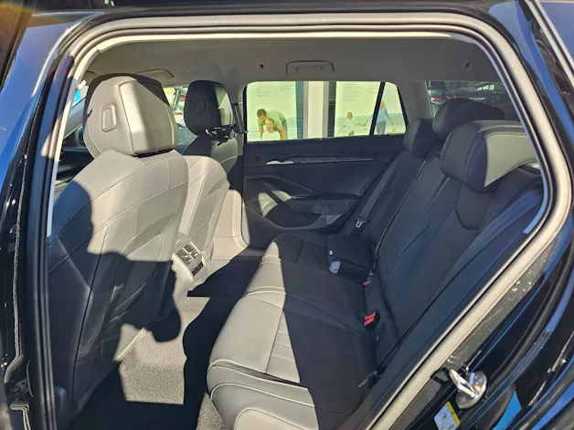 Škoda Superb Combi 2.0 TDi Selection 4x4 DSG