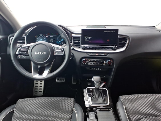 Vehicle image 4 Vehicle image 4