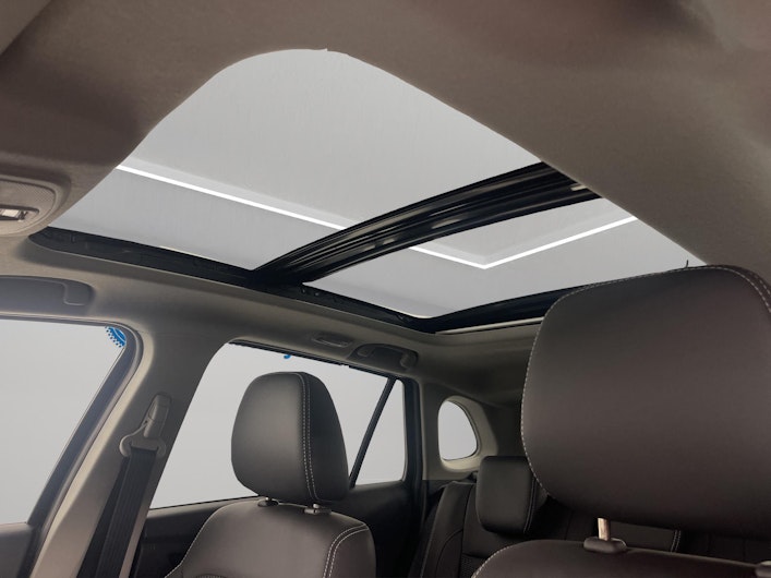 Vehicle image SUZUKI S-CROSS