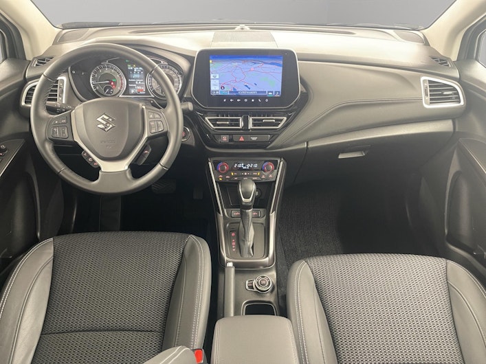 Vehicle image SUZUKI S-CROSS