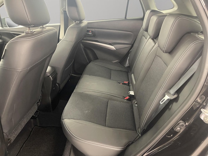 Vehicle image SUZUKI S-CROSS