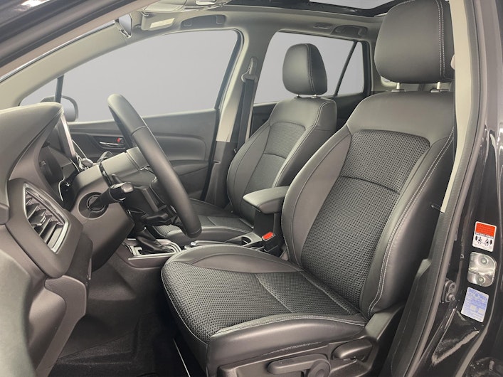 Vehicle image SUZUKI S-CROSS