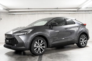 Vehicle image TOYOTA C-HR 2.0 PHEV Swiss Edition