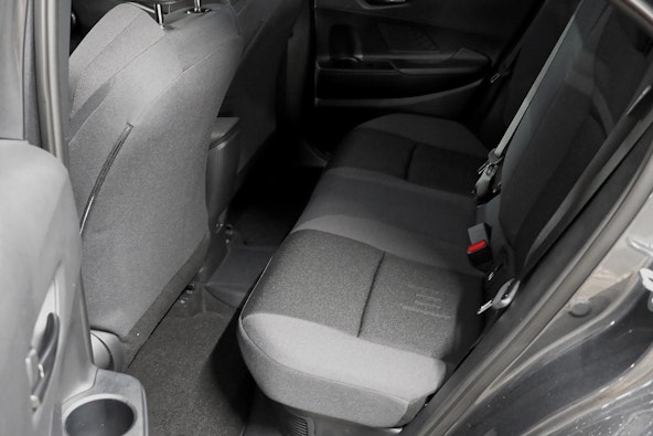 Vehicle image 7 Vehicle image 7