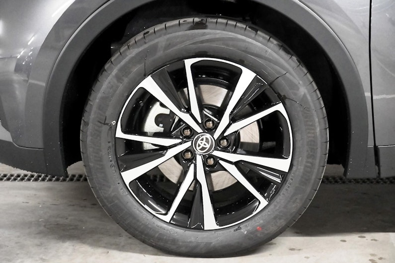 Vehicle image TOYOTA C-HR