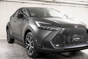 Vehicle image TOYOTA C-HR 2.0 PHEV Swiss Edition