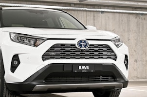 Vehicle image TOYOTA RAV4 2.5 HSD Trend