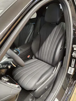 Mercedes-Benz E 220 d 4Matic AMG Line Limousine