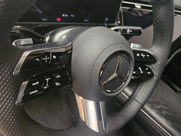 Mercedes-Benz E 220 d 4Matic AMG Line Limousine