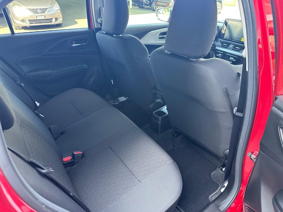 Vehicle image 10 Vehicle image 10