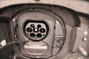 Vehicle image LAND ROVER Range Rover 3.0 I6 P460e HSE