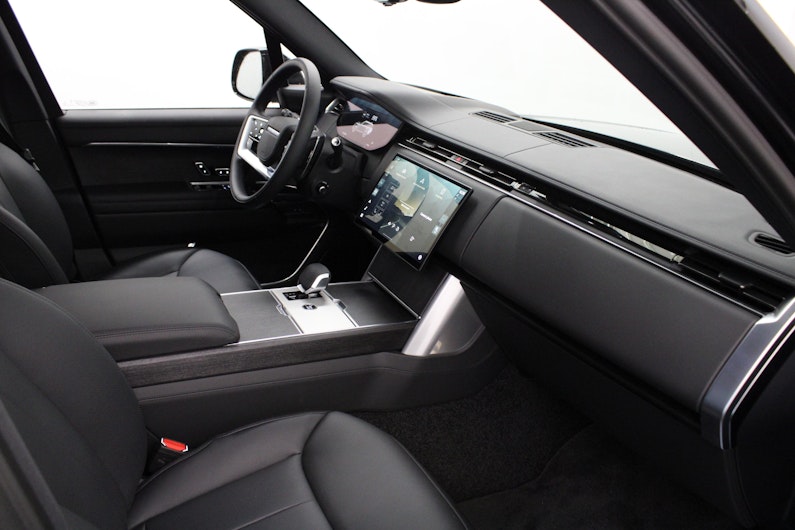 Vehicle image LAND ROVER RANGE ROVER