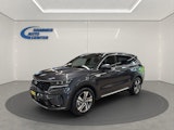 First vehicle image