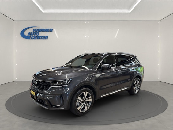 First vehicle image
