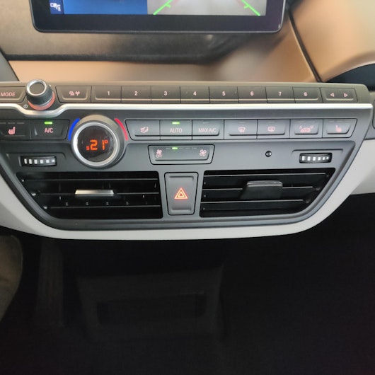 Vehicle image BMW i3