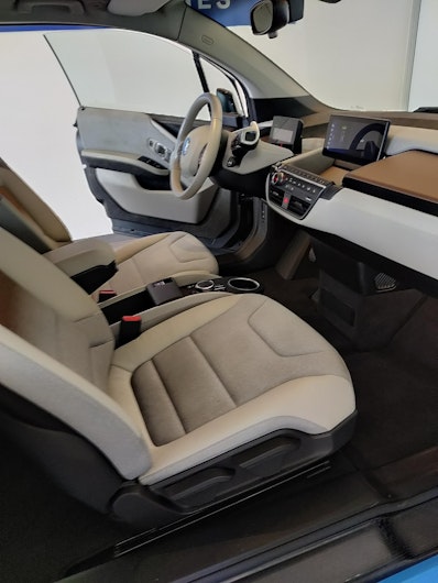 Vehicle image BMW i3