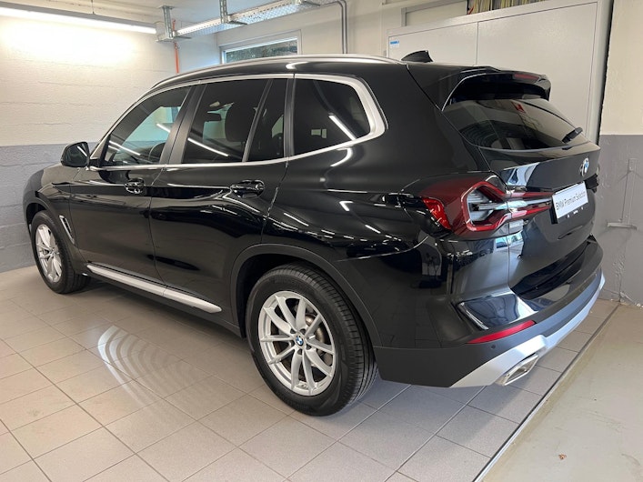 Vehicle image BMW X3