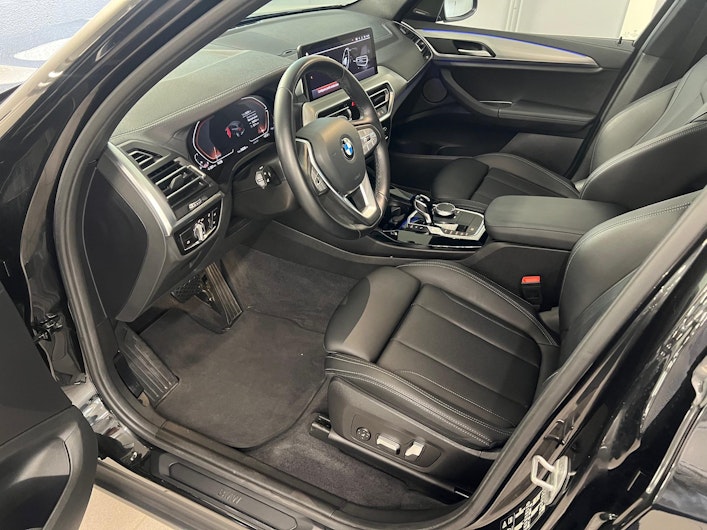 Vehicle image BMW X3