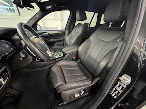 Vehicle image BMW X3 30i xDrive SAG