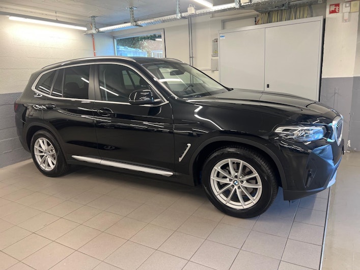 Vehicle image BMW X3