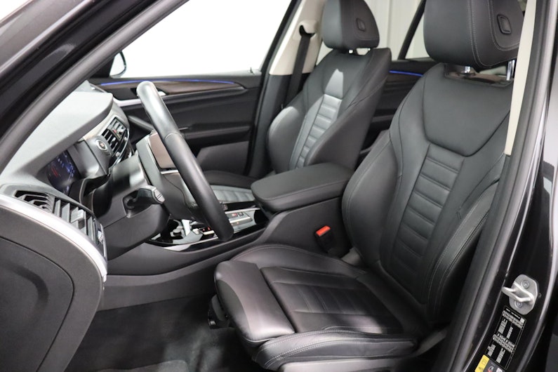 Vehicle image BMW X3