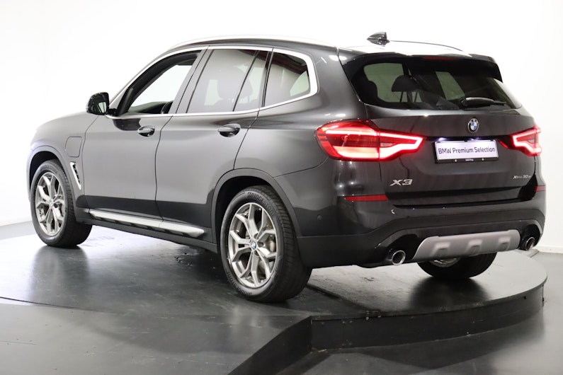 Vehicle image BMW X3