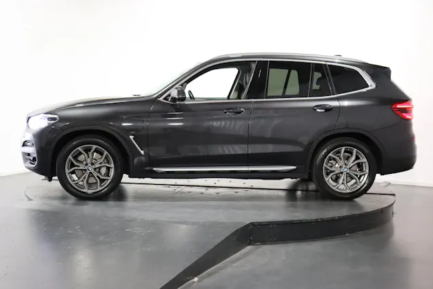 BMW X3 30e xDrive SAG