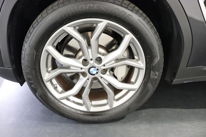 Vehicle image BMW X3