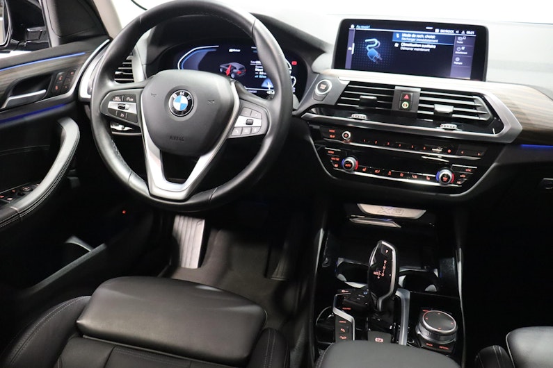 Vehicle image BMW X3